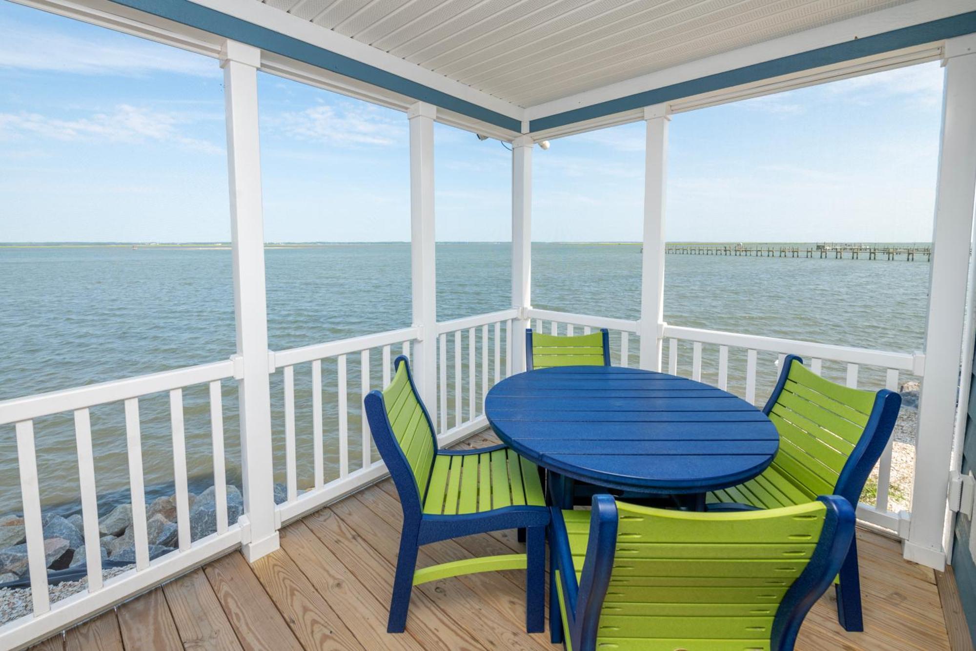 Blufin Bungalows & Marina Chincoteague Bagian luar foto